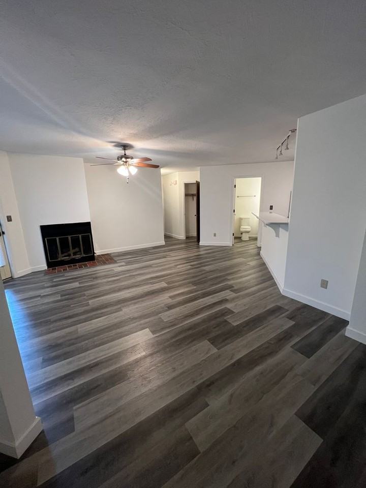 101 Park De Ville Place - Photo 4 of 19