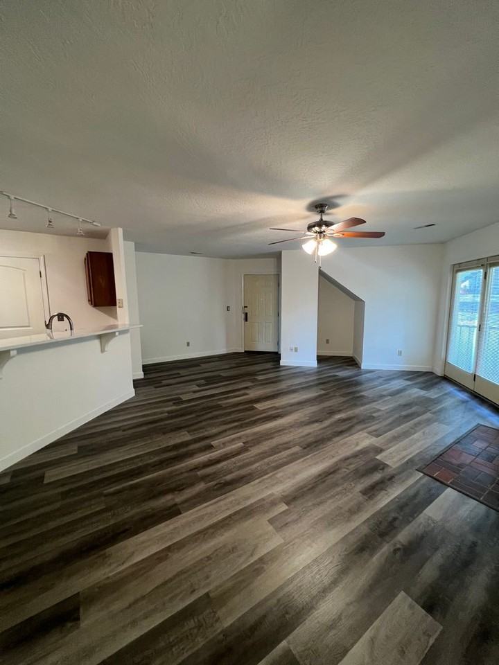 101 Park De Ville Place - Photo 5 of 19