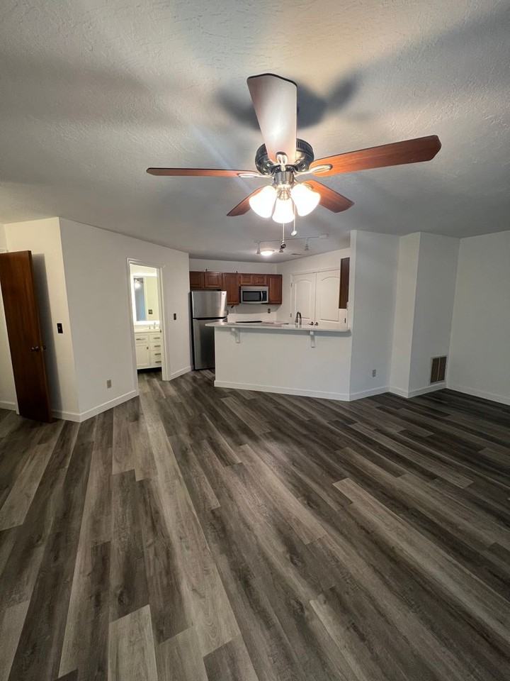 101 Park De Ville Place - Photo 6 of 19