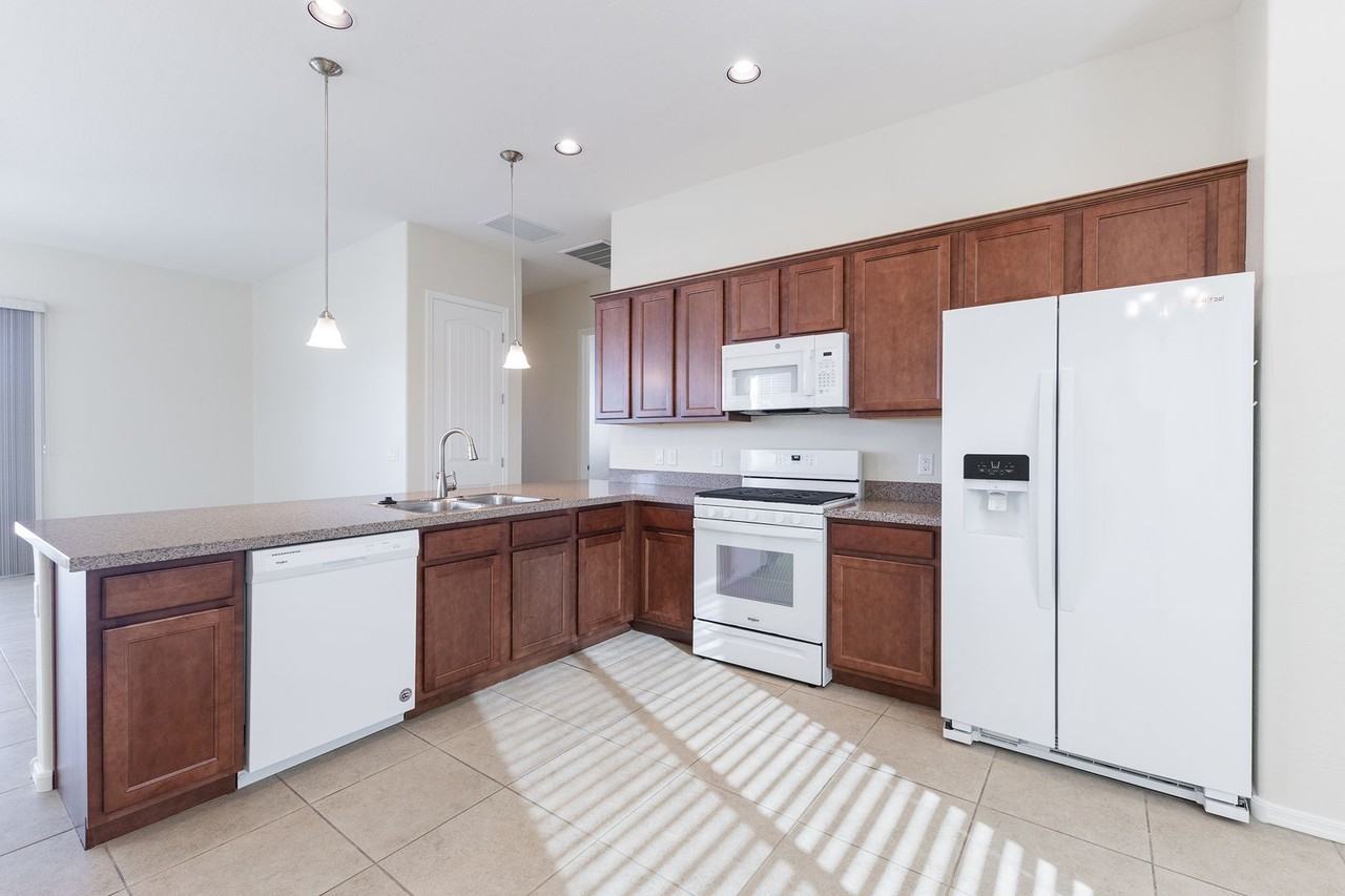 6168 E Livingston Loop - Photo 5 of 45