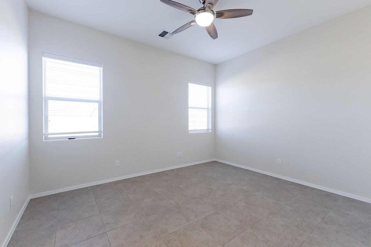 6168 E Livingston Loop - Photo 7 of 45