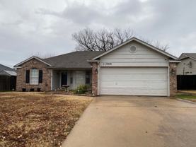 11908 S Gum Ave - Photo 1 of 1