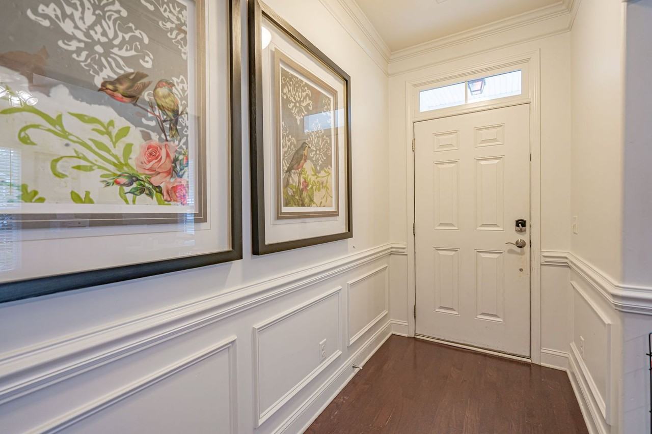 141 Tahoe Dr - Photo 3 of 40