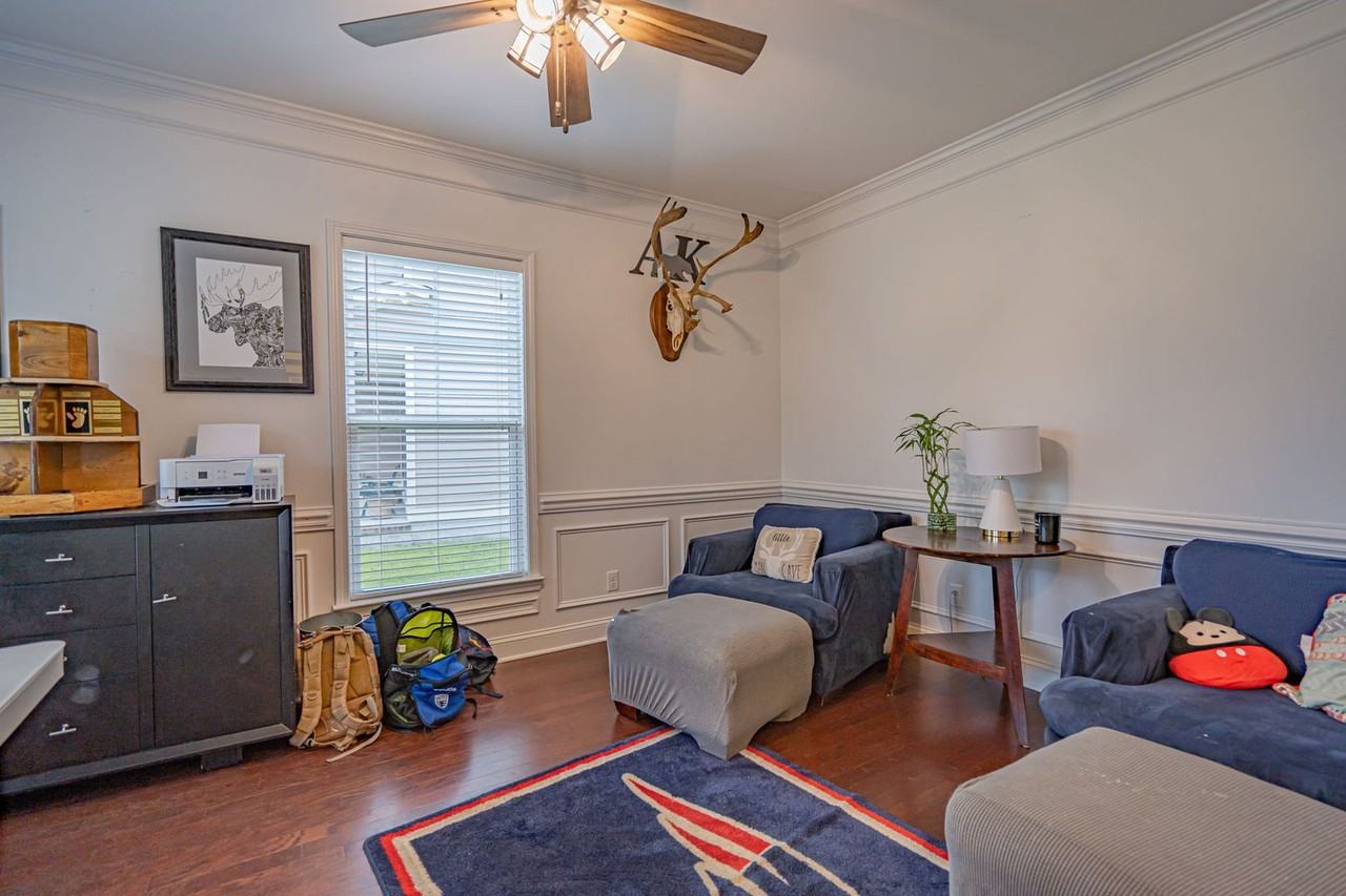 141 Tahoe Dr - Photo 5 of 40