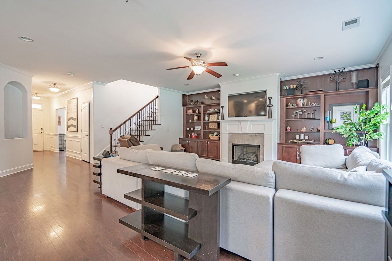 141 Tahoe Dr - Photo 7 of 40