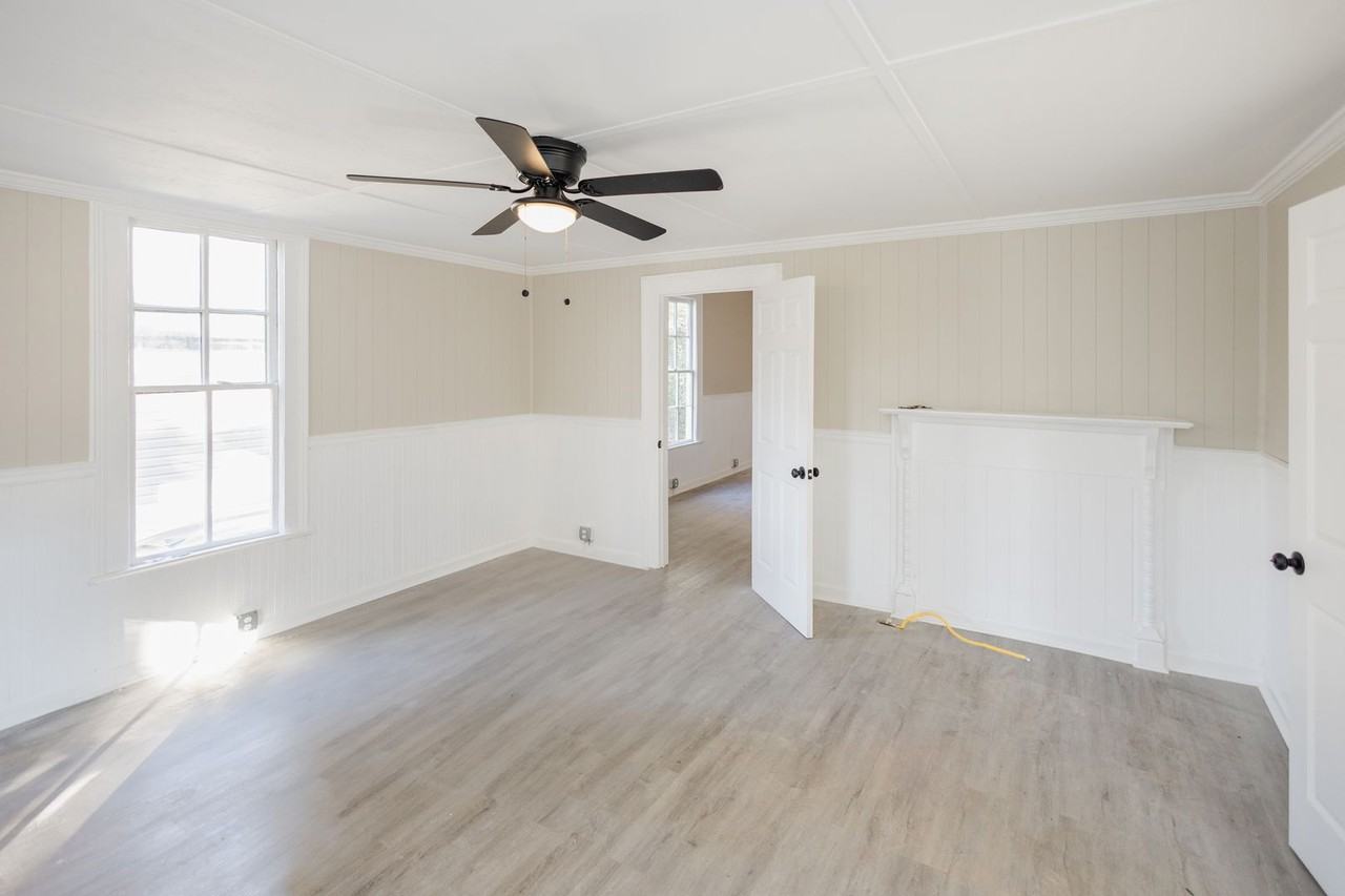 205 W Cherry St - Photo 7 of 41