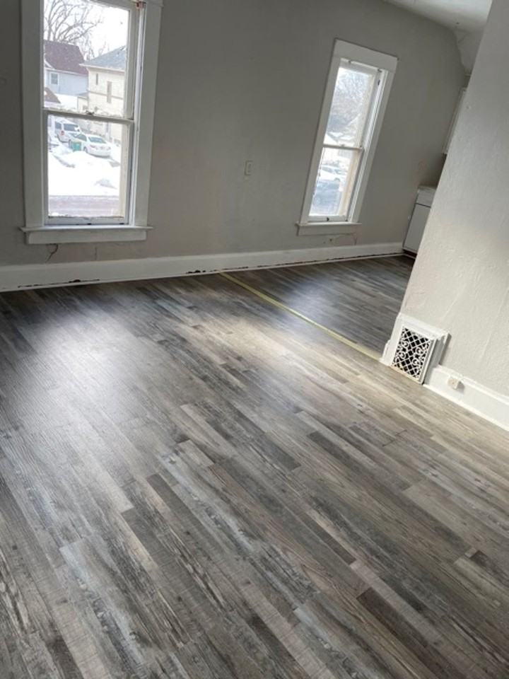 316 N Van Eps Ave - Photo 2 of 2