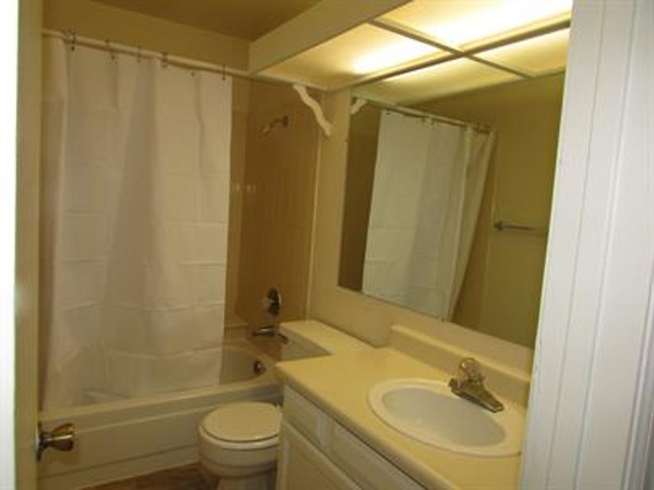 2635 Telluride Dr - Photo 3 of 16