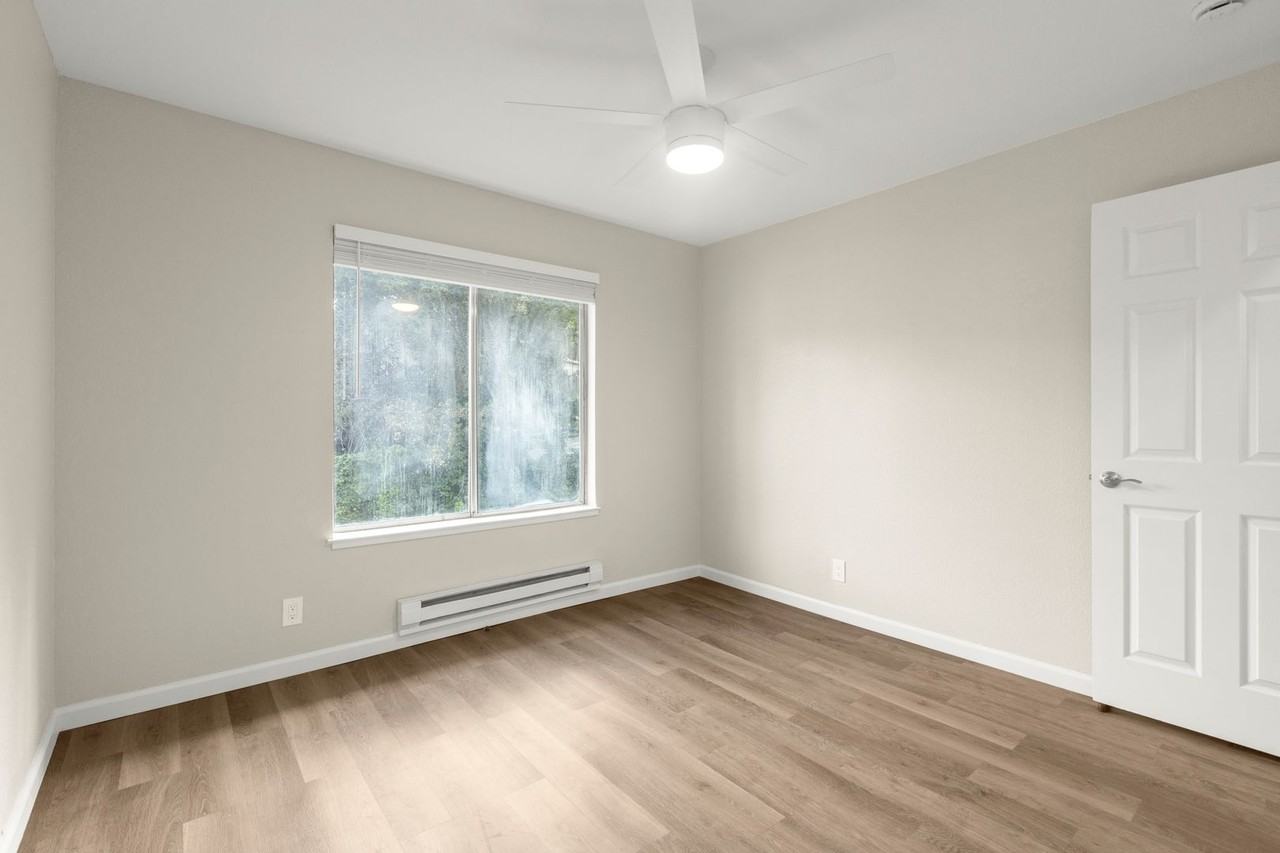 Redwood Creek Villas - Photo 7 of 44