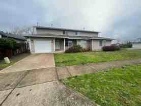 1047 S 10th St - Photo 1 of 1