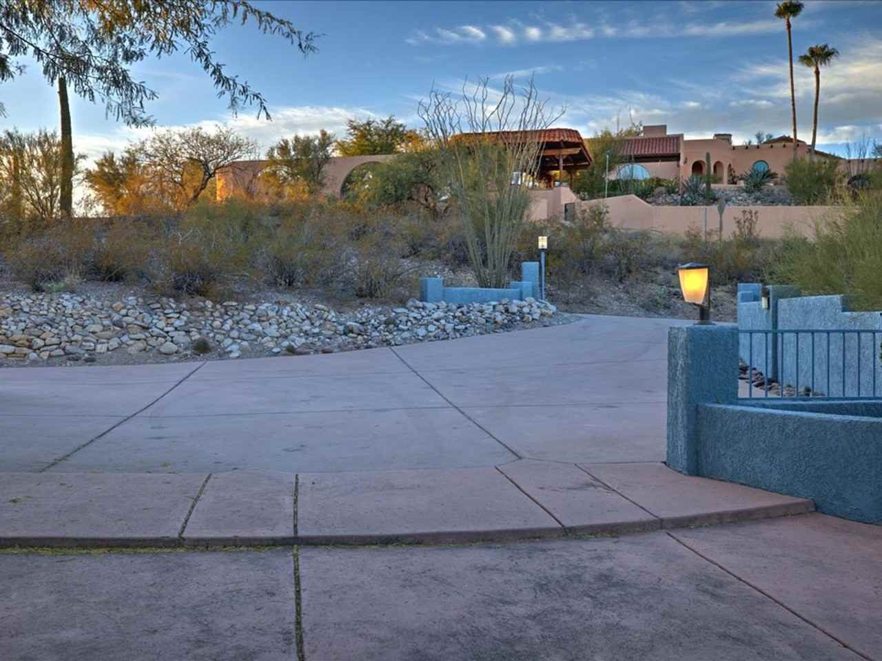 5036 N Calle Bosque - Photo 6 of 50