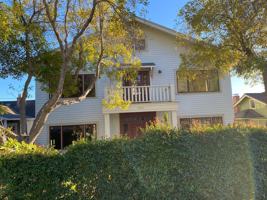 featured image of 1811 Loma St