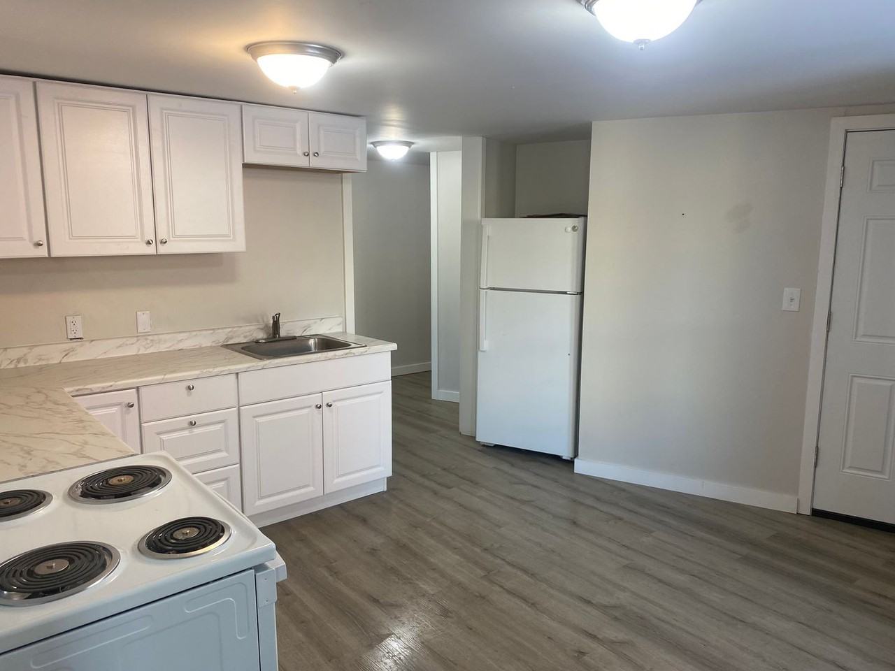 53 Main St - Photo 2 of 8