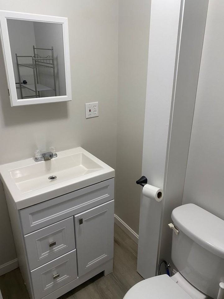 53 Main St - Photo 3 of 8