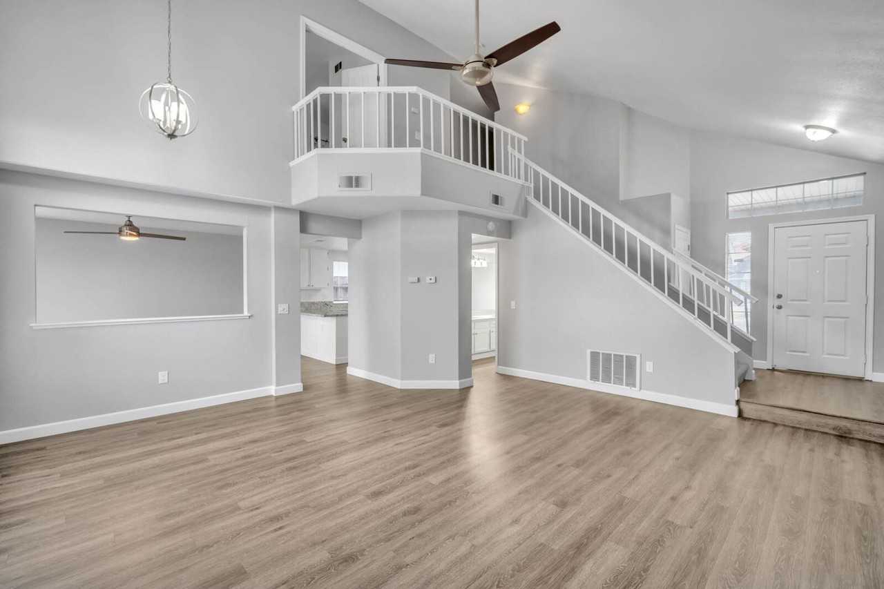 244 Delta Leaf Way - Photo 3 of 27