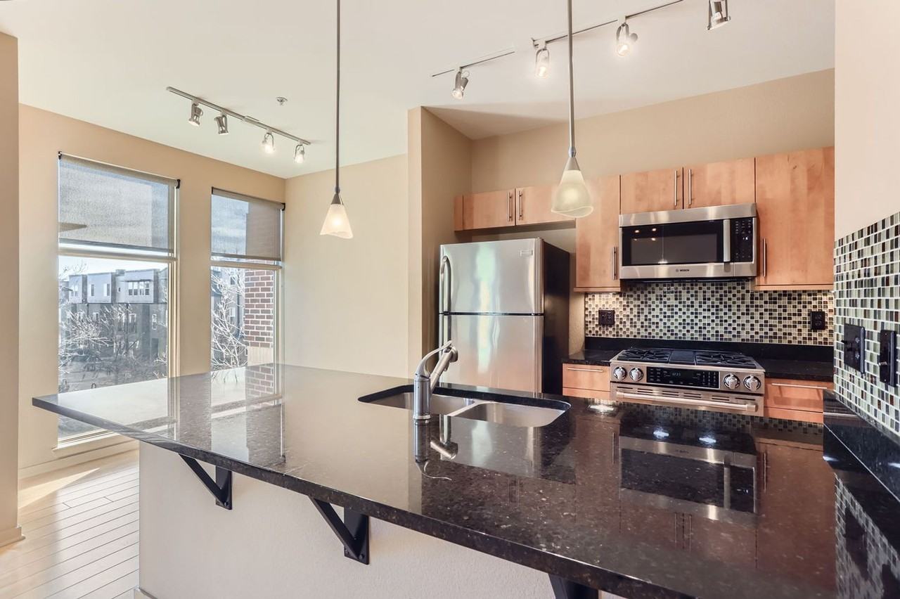 4585 13th St #1B - Photo 6 of 25