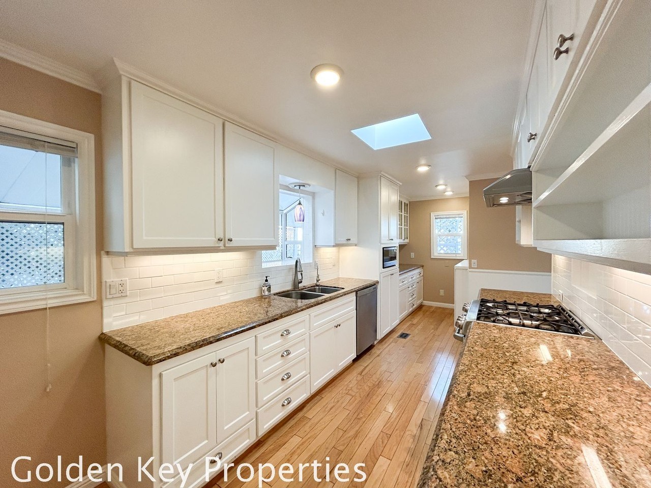 6505 Friendly Pl - Photo 6 of 38