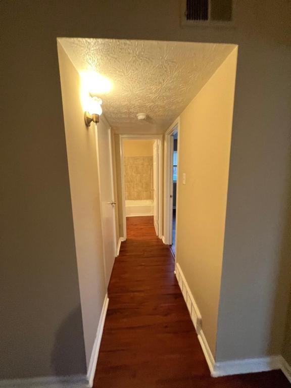 1814 Dalton Ct - Photo 5 of 11