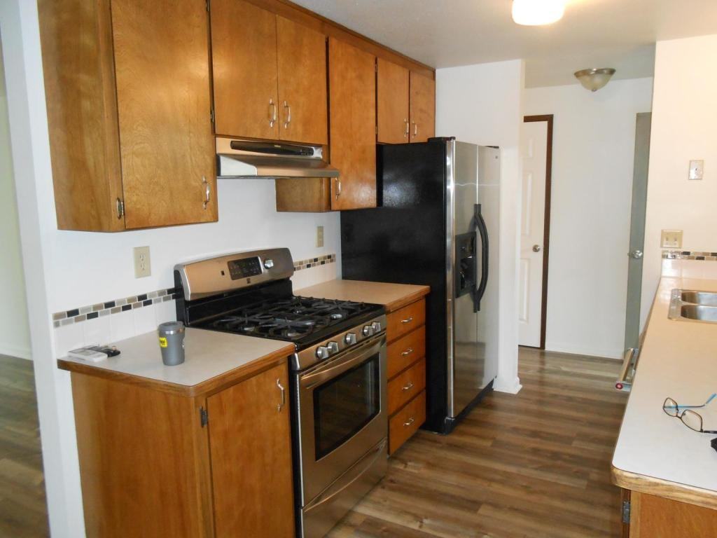 780 Rhododendron St - Photo 4 of 17