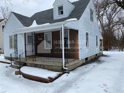 2204 Sagamore Rd - Photo 2 of 28