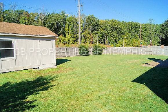 3565 Englishill Dr - Photo 2 of 12