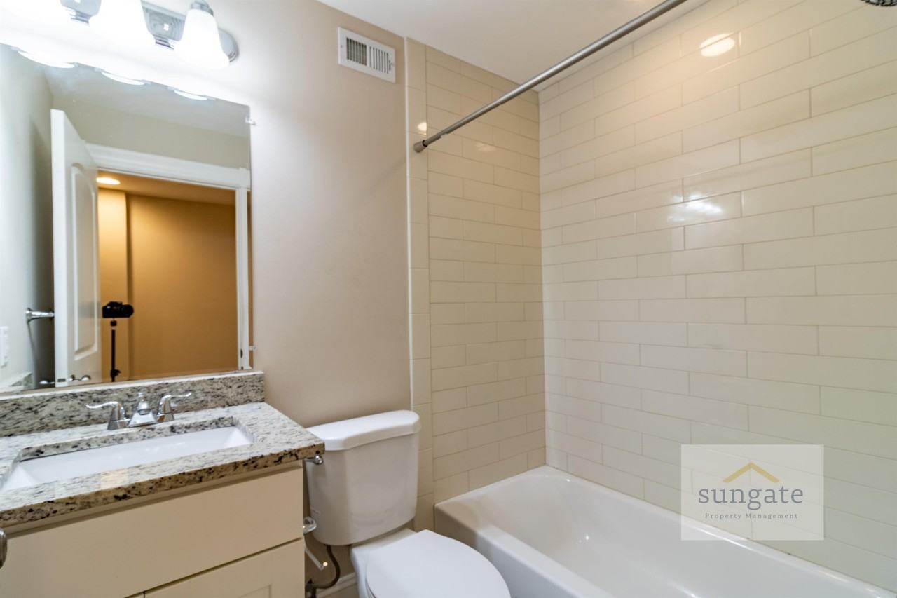 3709 Hudson St - Photo 3 of 27