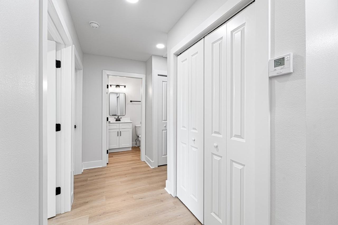 685 Childs Ave - Photo 5 of 15