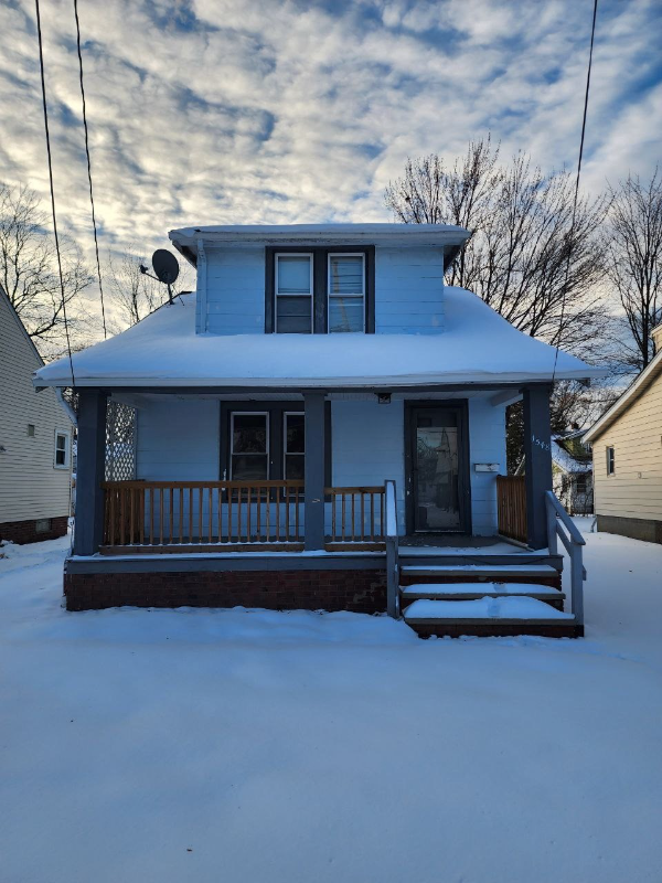 1548 Mapledale Rd - Photo 2 of 10