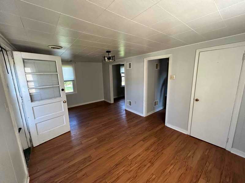 429 Camp Strause Rd - Photo 2 of 21