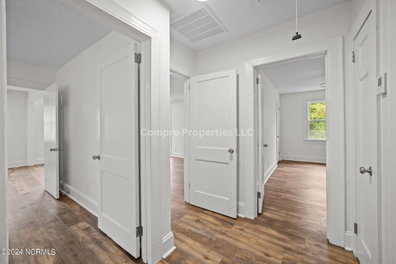 2516 Sunset Ave - Photo 5 of 11