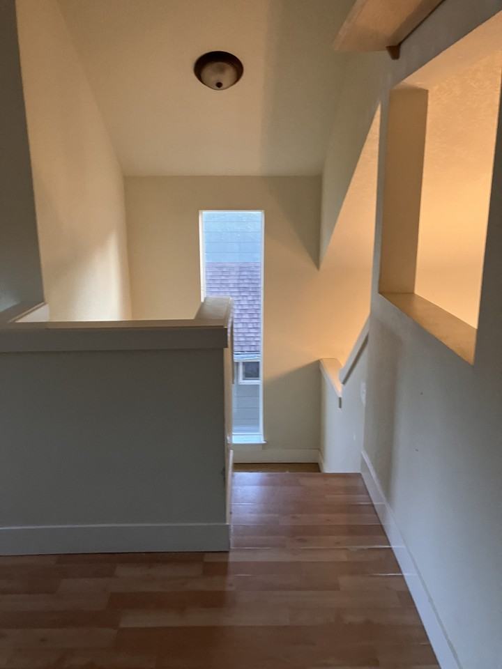 7711 N Edison St #B - Photo 3 of 6