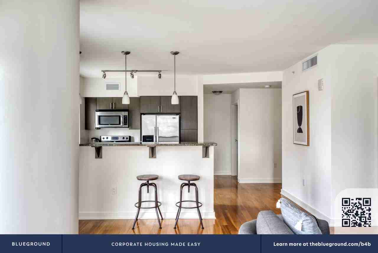 10349 Northeast 10th Street - Photo 6 of 25