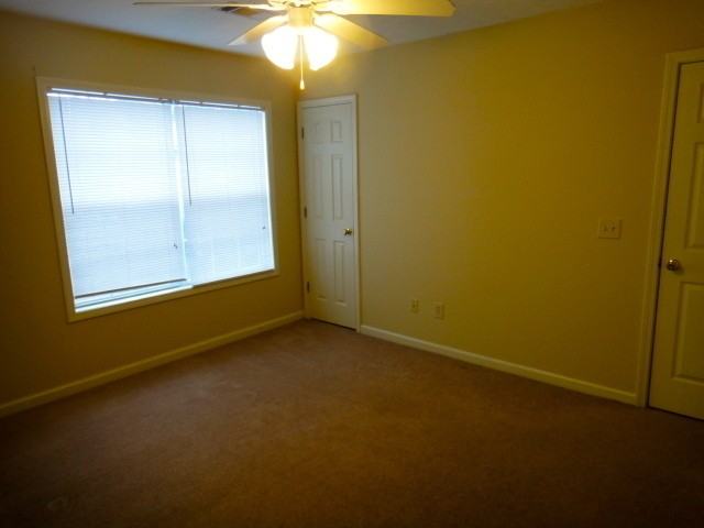 2000 Longview Ct - Photo 4 of 14