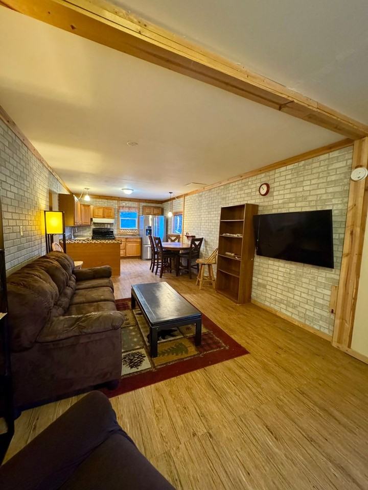 36230 Owen St - Photo 5 of 15