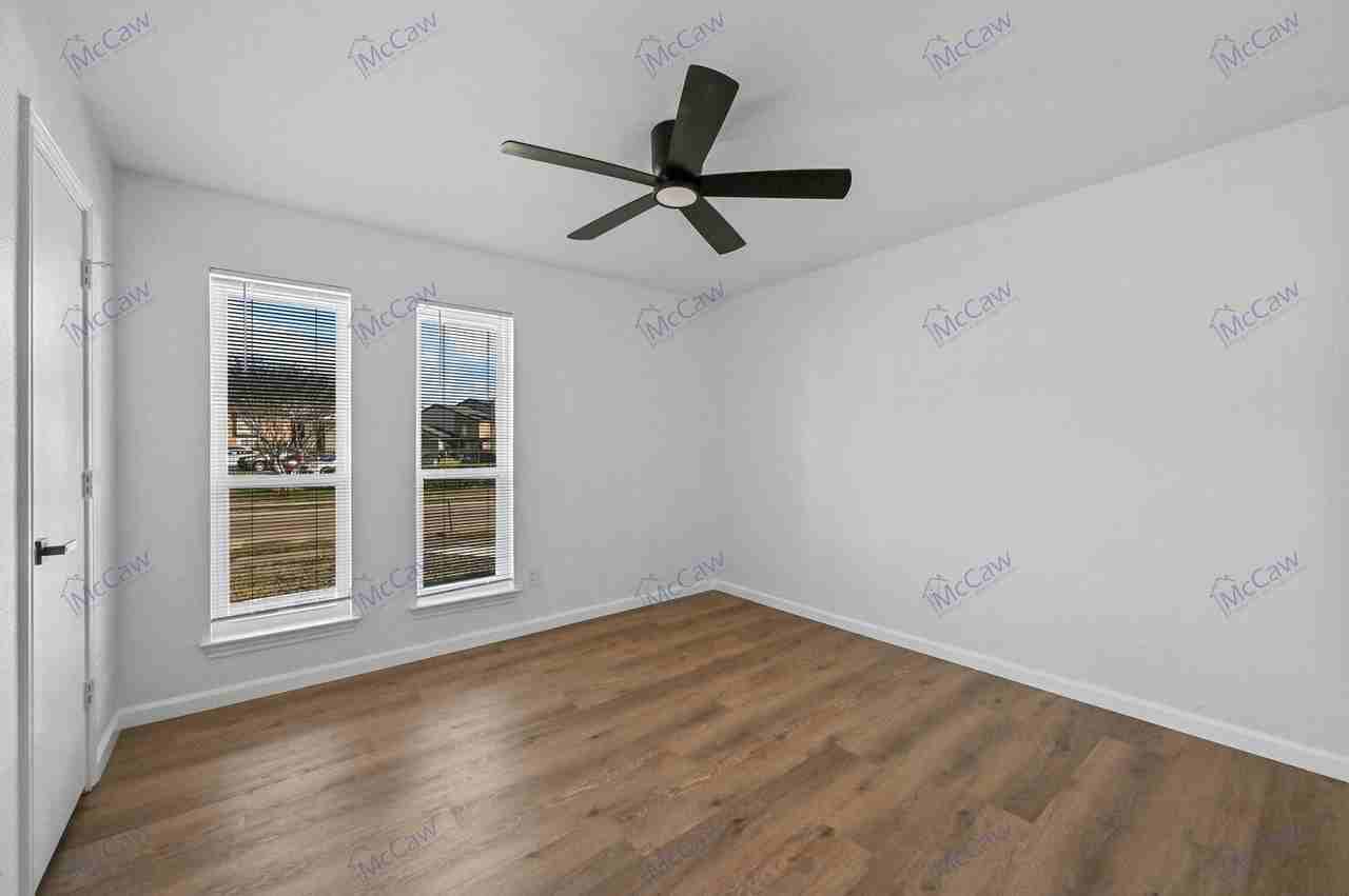 2832 Townbluff Dr - Photo 3 of 19