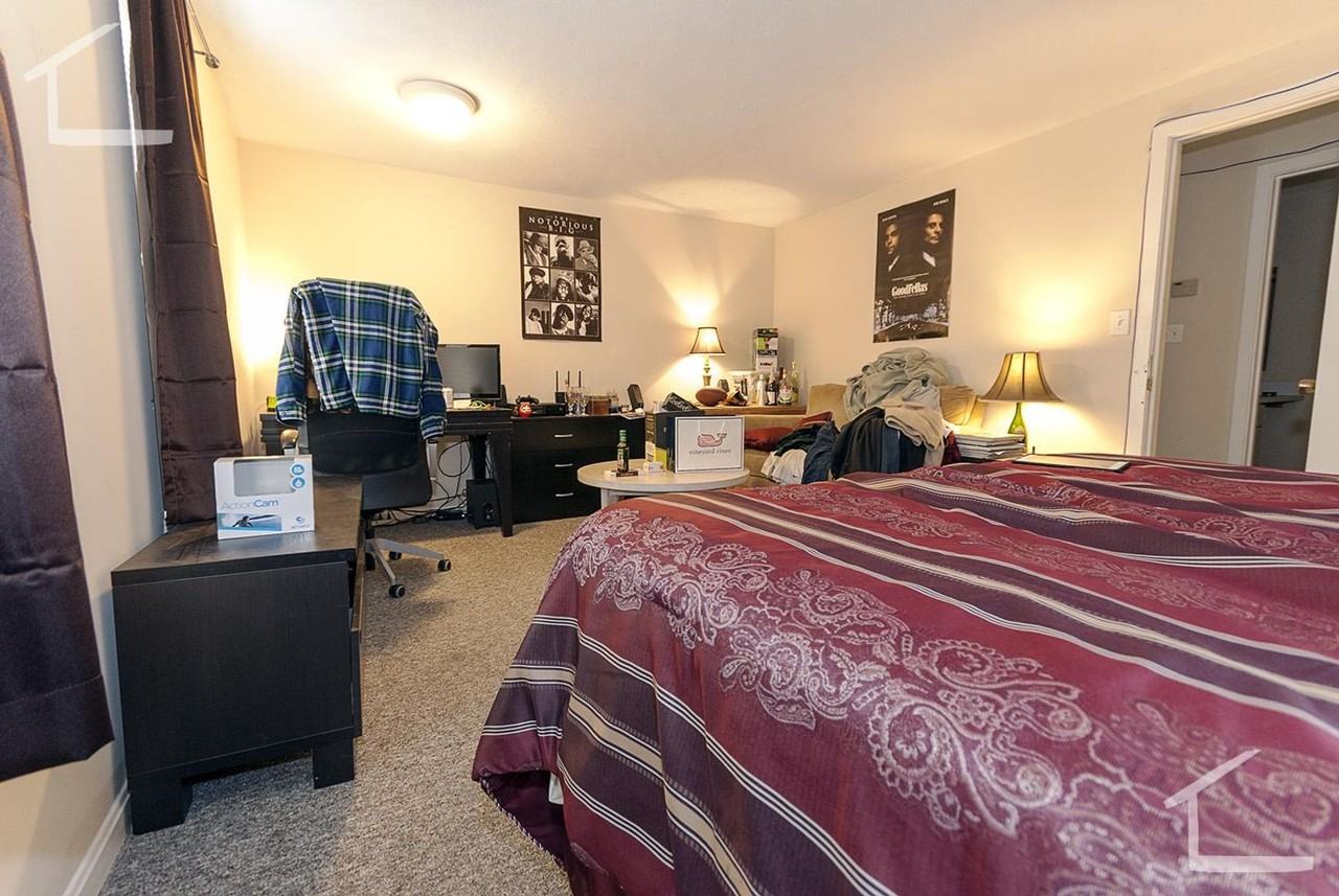 143 Glenville Avenue - Photo 4 of 7