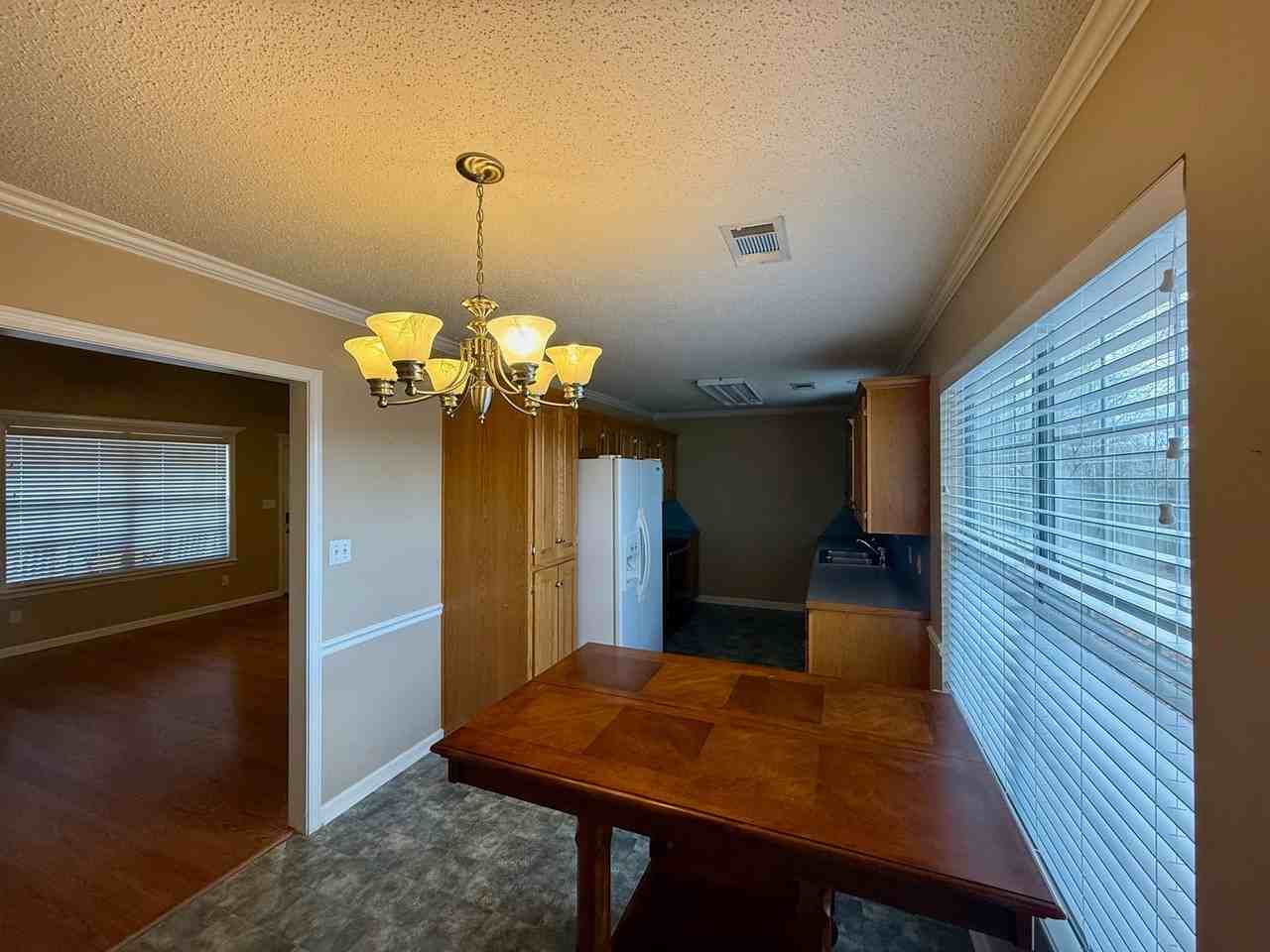 3401 Lacross Dr - Photo 4 of 13