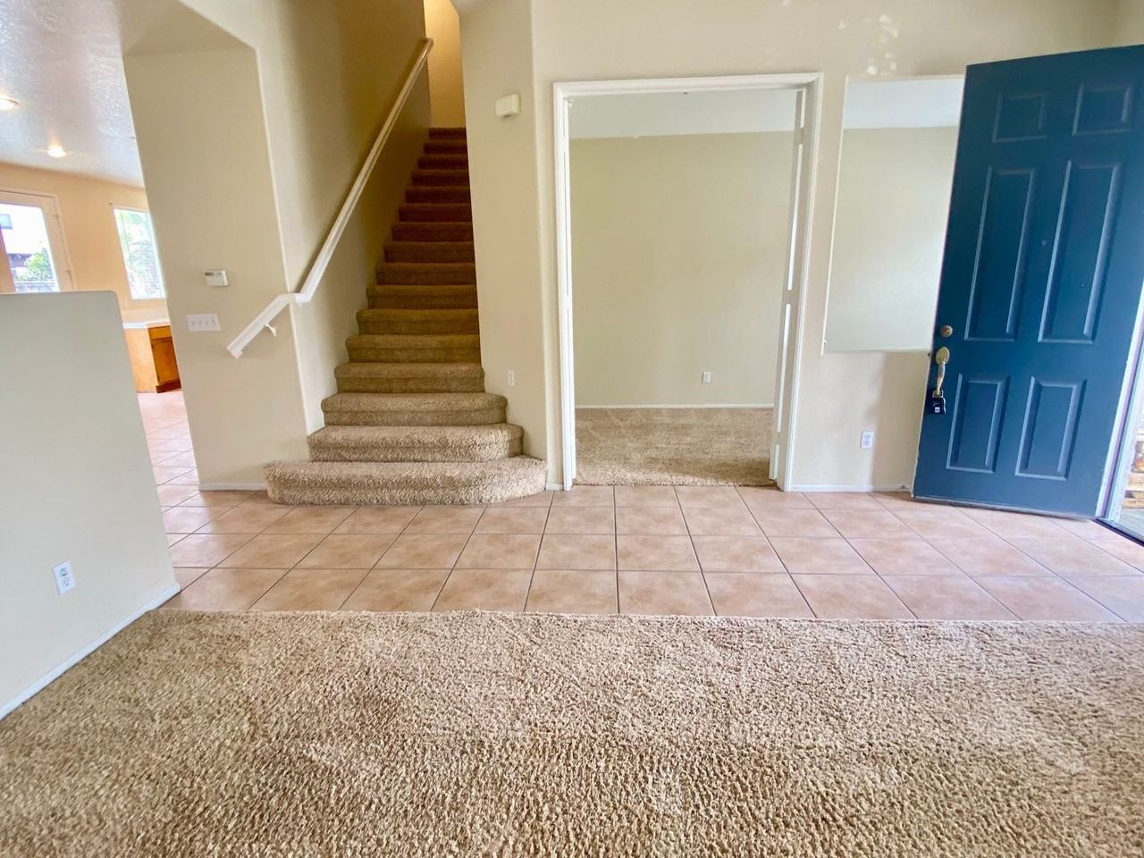 5485 Dunbar Dr - Photo 4 of 50