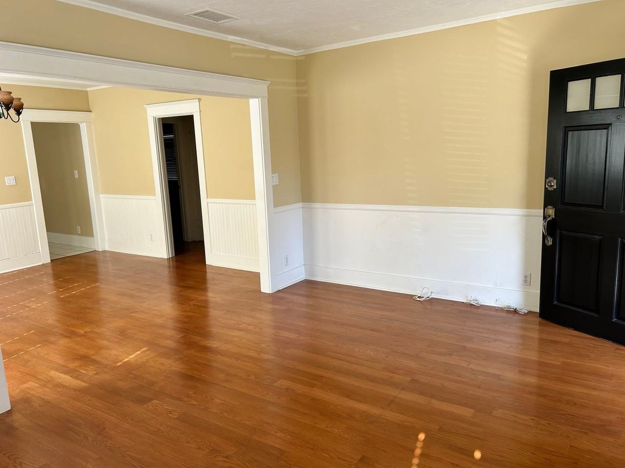 1605 Greenwood Ave - Photo 3 of 36