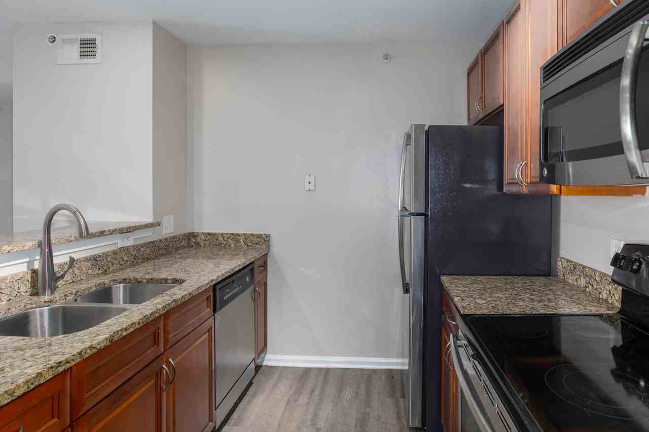 The Edge at Yardley - Photo 6 of 50