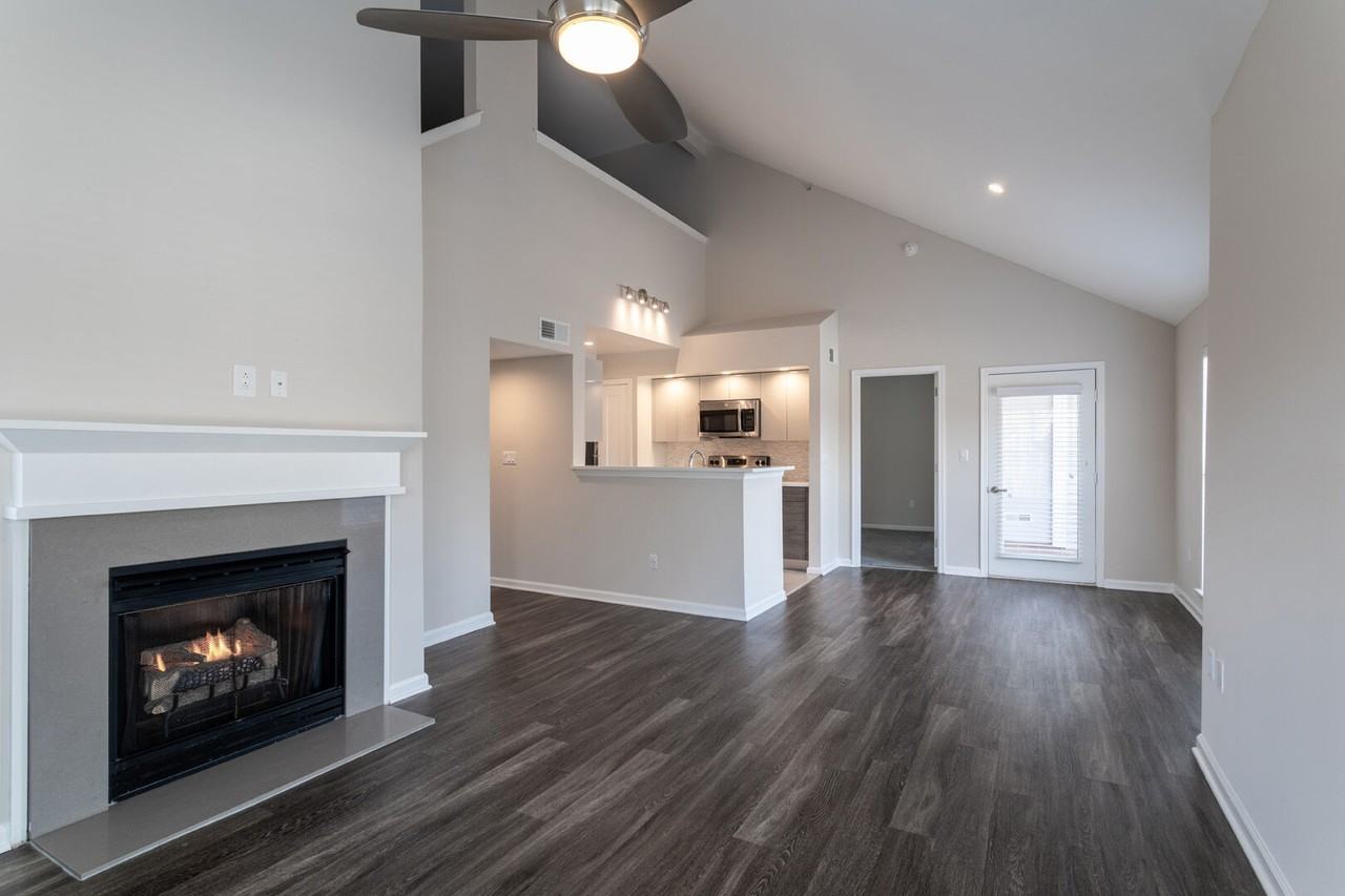 The Edge at Yardley - Photo 7 of 50