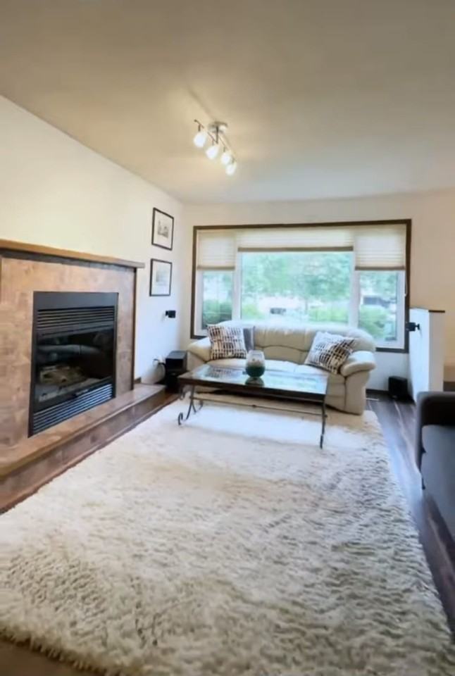 101 Branson Cres #1 - Photo 2 of 10