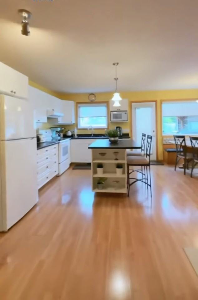 101 Branson Cres #1 - Photo 3 of 10