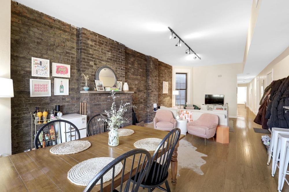 2241 N Halsted St - Photo 3 of 10