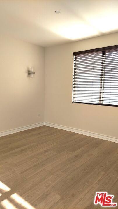 1726 S Bentley Ave #201 - Photo 3 of 8