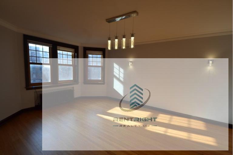 1042 N Kedzie Ave #2 - Photo 2 of 8