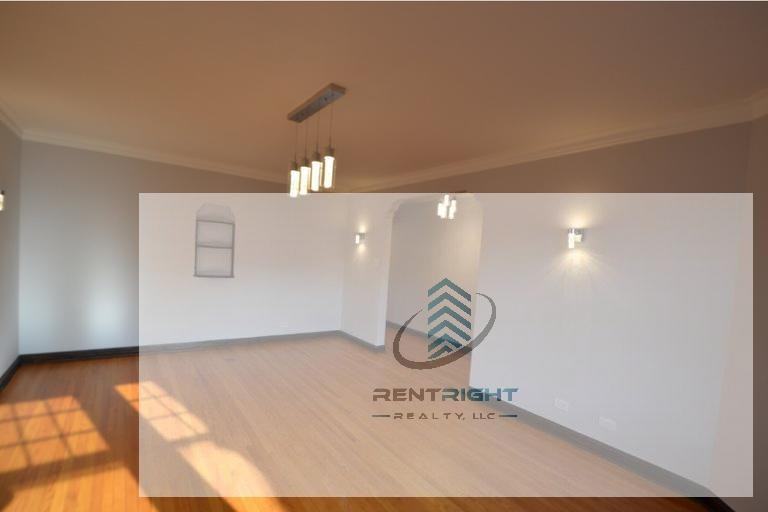 1042 N Kedzie Ave #2 - Photo 3 of 8