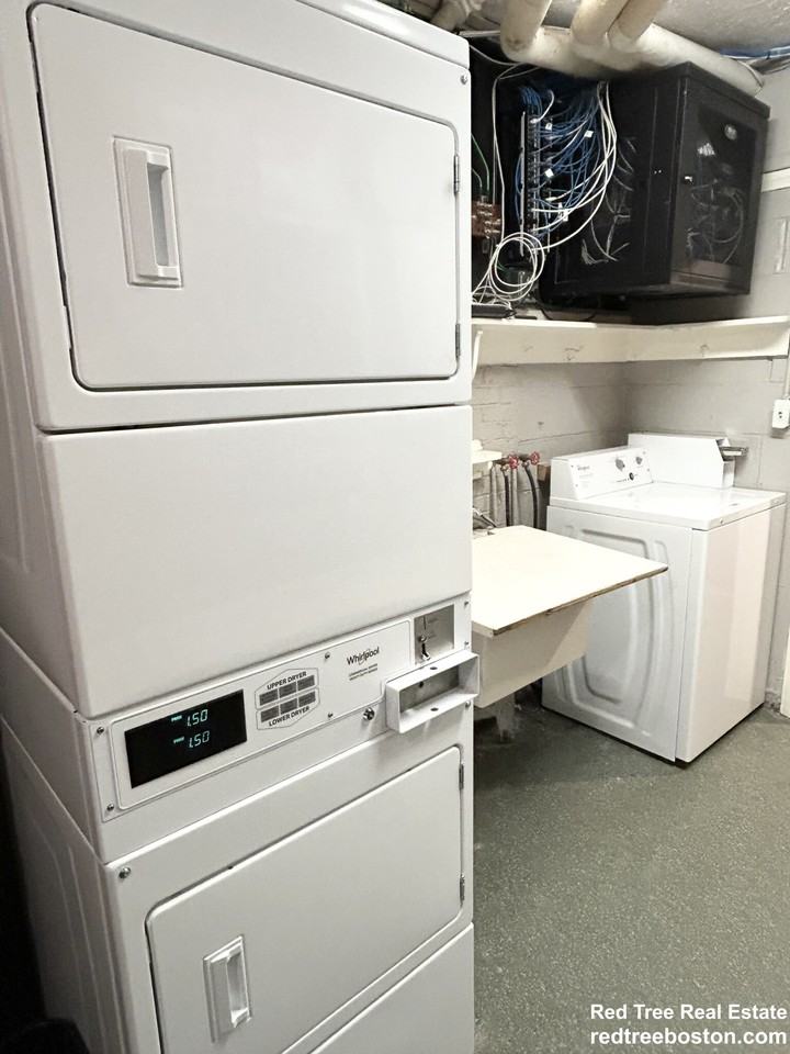 2018 Commonwealth Ave #33 - Photo 3 of 7