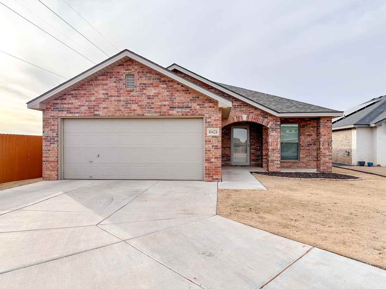 10424 Waverly Ave - Photo 2 of 40