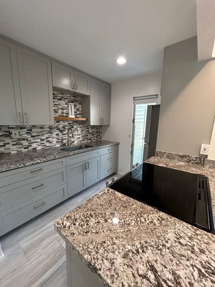 94-521 Makohilani St #1006 - Photo 4 of 15